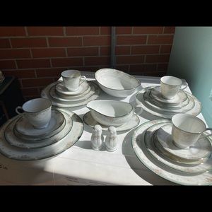 Noritake greenbrier China